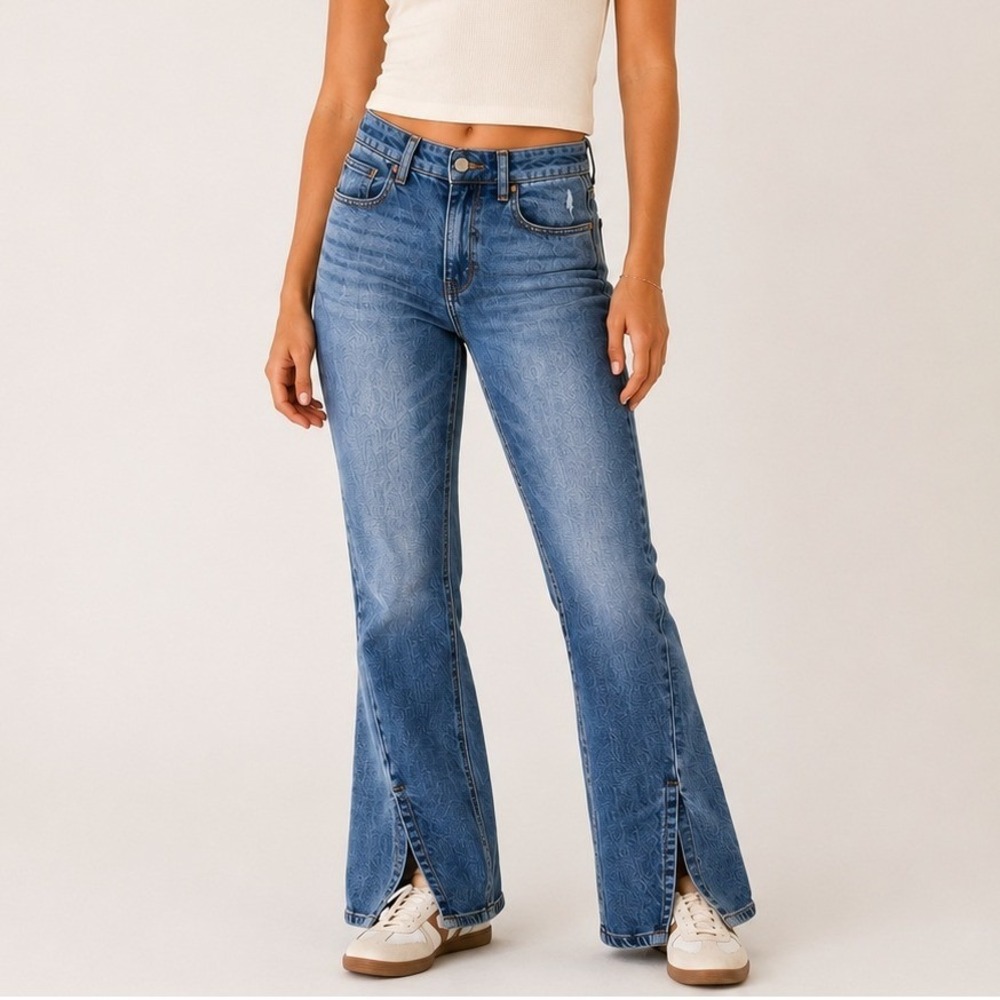 American Eagle Curvy 90s Bootcut Solid Denim Jeans Blue Split Hem Size 6 Short